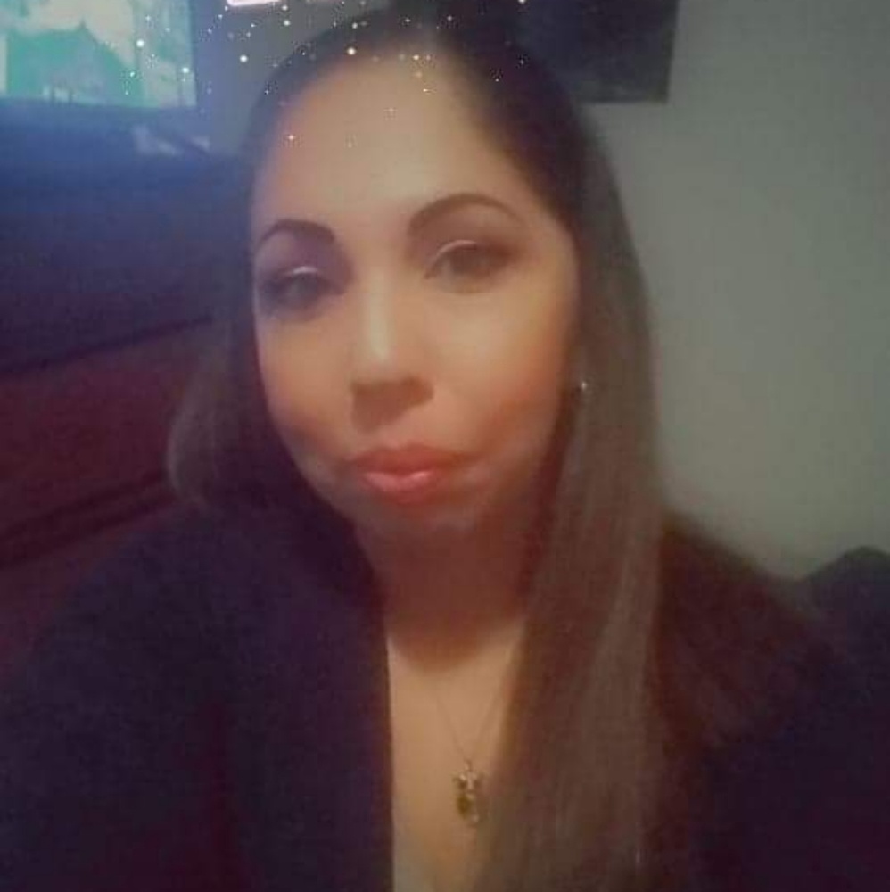 Meet your Posher, Yvone